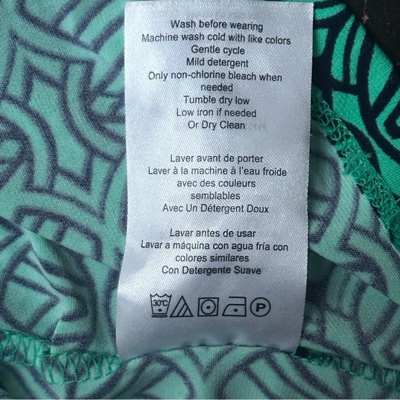 Motherhood Maternity Wrap Dress Green Geometric Print Size Small - Picture 6 of 10